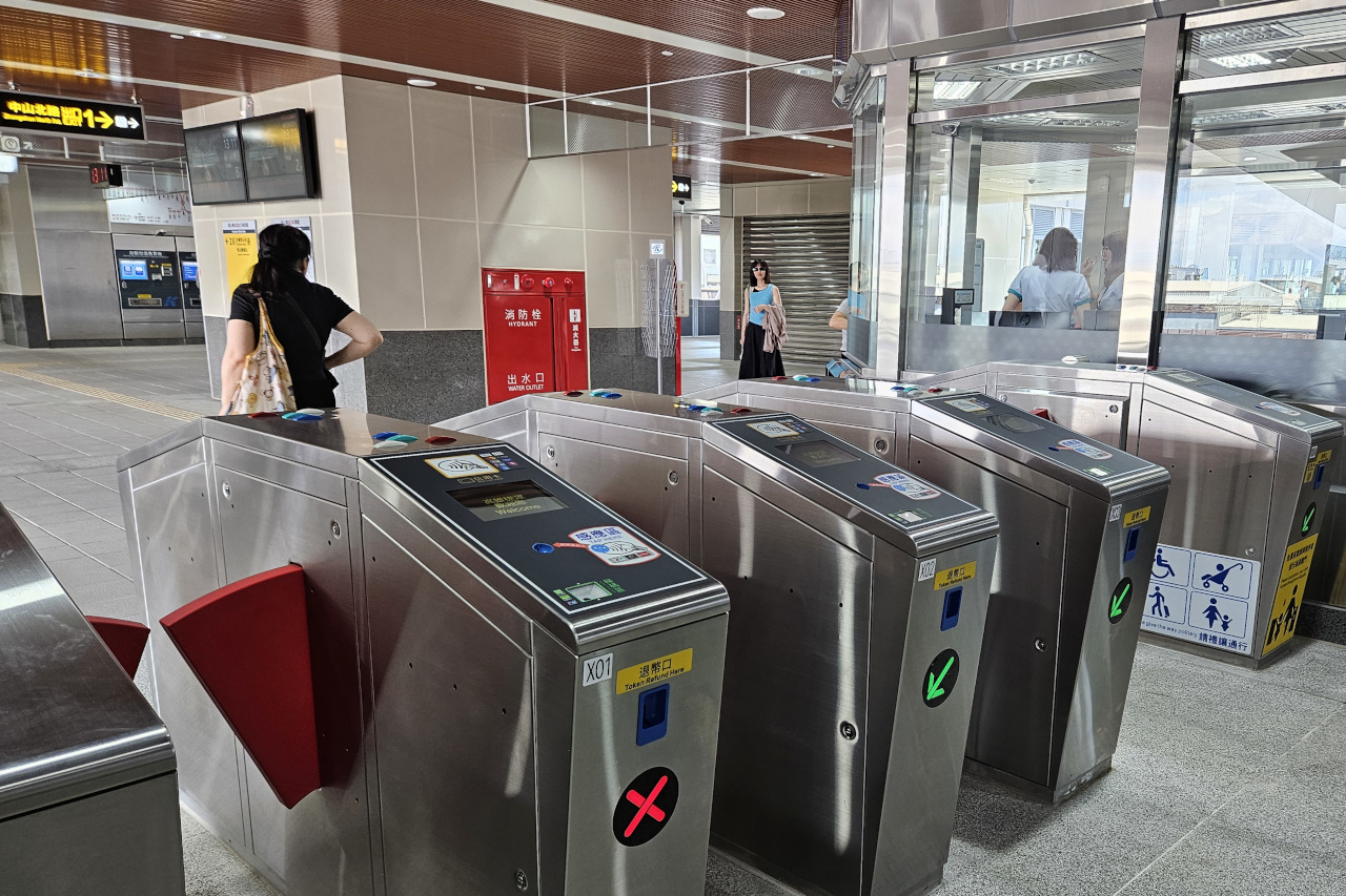 KMRT Gangshan Station