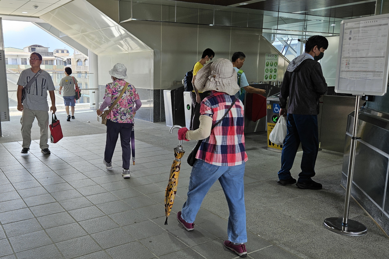 KMRT Gangshan Station