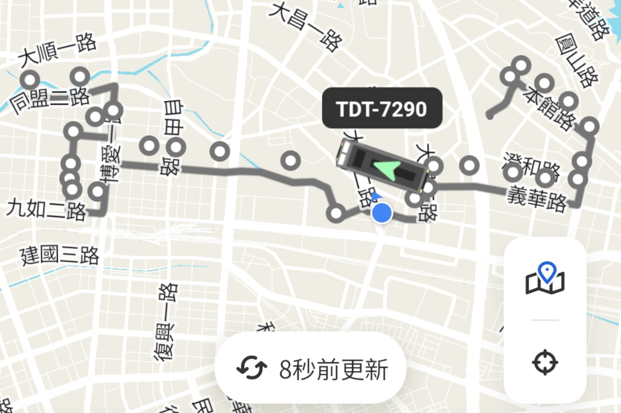 紅 28 公車式小黃
