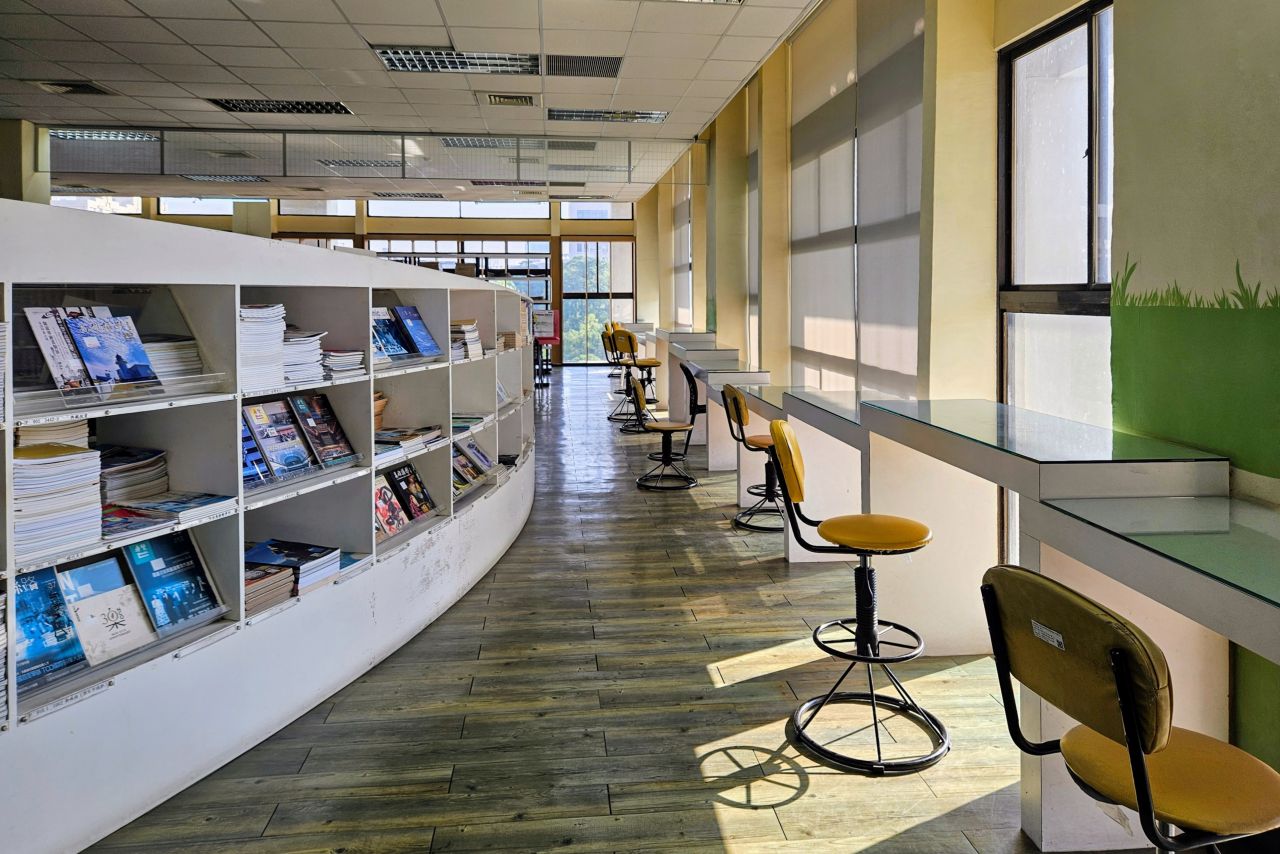 Wenhua Zhongxin Library