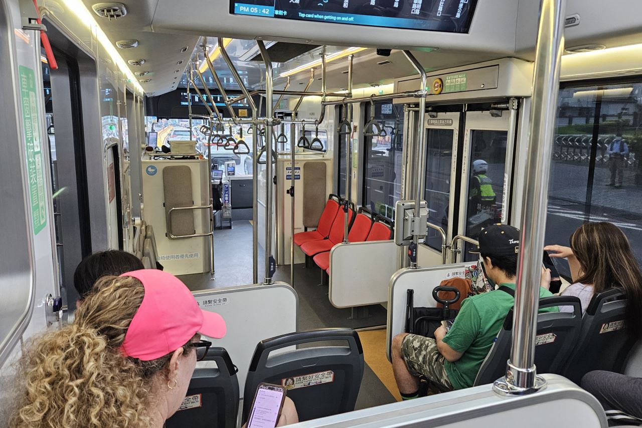 Bus